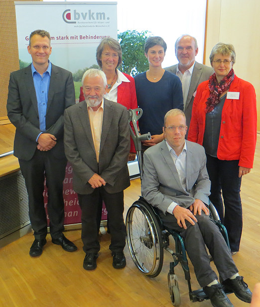Foto: Der neue Vorstand //	v.l.n.r.: Holger Jeppel, Heinrich Fehling, Helga Kiel, Kerrin Stumpf, Nils Rahmlow, Gernot Steinmann, Petra Roth